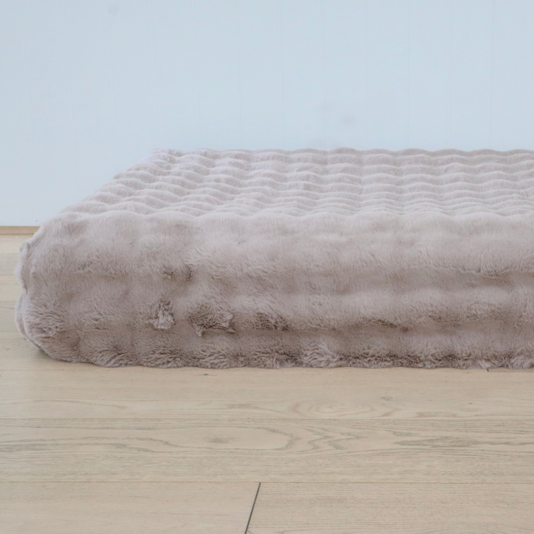 Faux fur dog bed cover